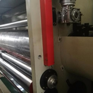 宜(yi)春KC-H1425高速四(si)色水墨印(yin)刷開槽機(ji)